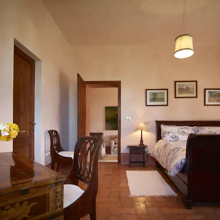 Chiarentana Di Donata Origo * Chianciano Terme